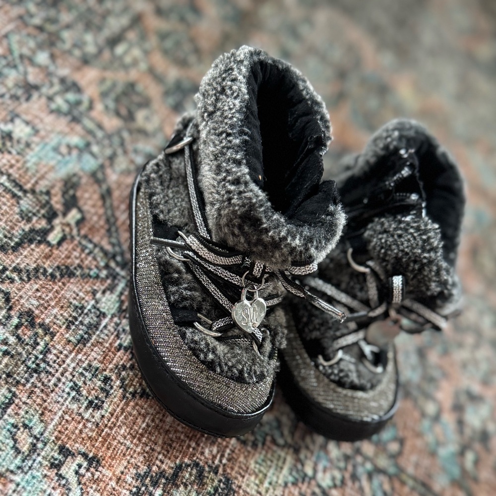 Stuart Weitzman Cozy Black and Gray Winter Baby Boots